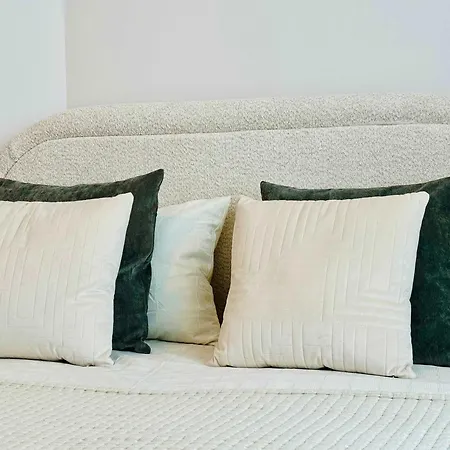 Apartamento Joy M11-82 *
