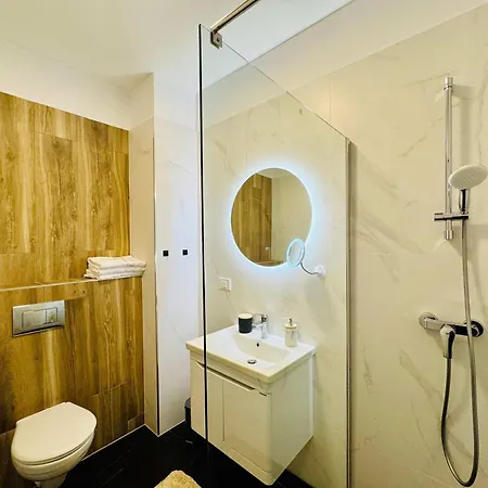 Joy M11-82 Apartamento *